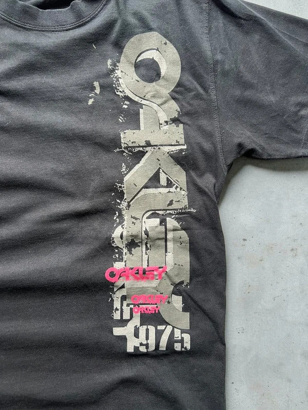 Vintage 00's Black Oakley Logo Print T'shirt S