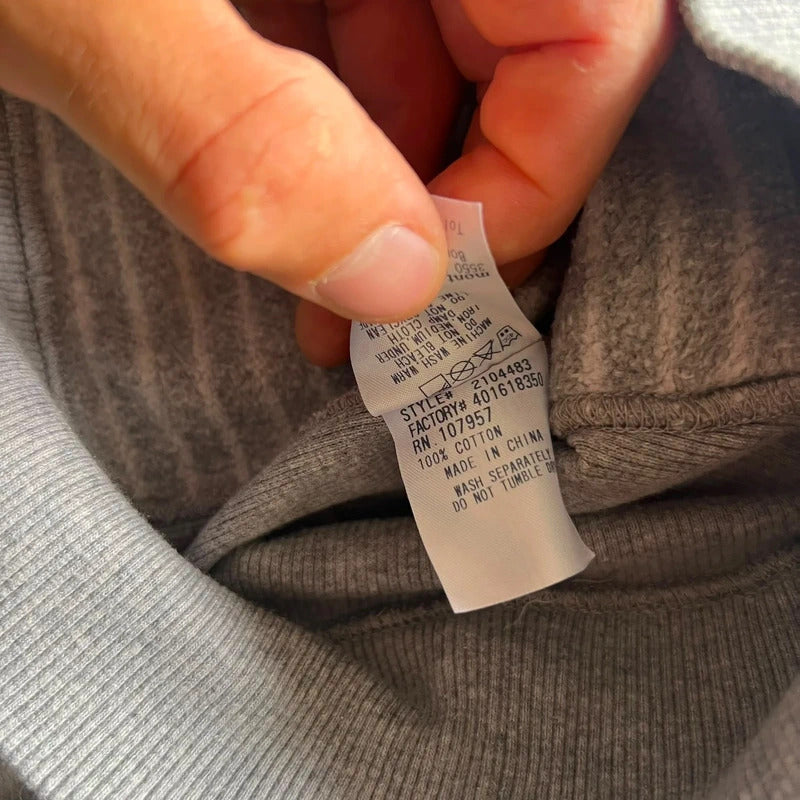 Vintage 00’s Grey Montbell Pullover Hoodie S